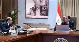 مدبولي يلتقي رئيس هيئة الدواء المصرية لاستعراض مشروع التتبع الدوائي الوطني