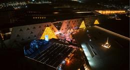 المتحدة للخدمات الإعلامية تفتتح موسمًا موسيقيًا عالمياً لحفلات المتحف المصري الكبير (GEM Nights) بحفل تاريخي للعازف العالمي هاوزر
