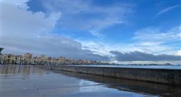البحر غاضب والأمطار لا تتوقف.. نوة قاسم تفرض حصارها على الإسكندرية