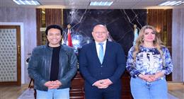 رئيس جامعة سوهاج يستقبل نجوم لجنة تحكيم «تياترو» سامح حسين ولقاء سويدان