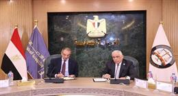 وزير الاتصالات والنائب العام يوقعان بروتوكول تعاون لتطوير التحول الرقمى بالنيابة العامة