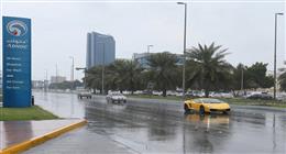 الإمارات تستعد للطقس السيئ.. موجة أمطار غزيرة ورياح وانخفاض درجات الحرارة