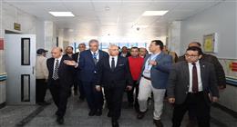 رئيس جامعة المنيا يتفقد مستشفى الكُلى قبل استقبال لجنة «الاعتماد والرقابة»