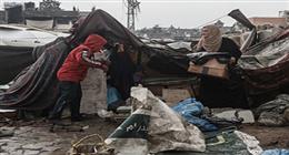 تطورات الأوضاع في غزة.. الأمطار تغرق الخيام وتصريحات جديدة لترامب حول القوة الدولية