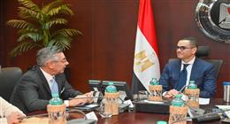 وزير الاستثمار: نستهدف توطين عددا من الصناعات في قطاعات السيارات والطاقة