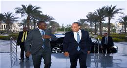 وزير الخارجية يلتقي نظيره البوروندي لبحث سبل تعزيز العلاقات الثنائية