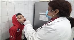 الكشف على 1301 مريض في قافلة طبية بقرية باروط ضمن «حياة كريمة»