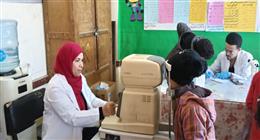 جامعة بنها تنظم قافلة طبية لخدمة أهالي كفر شكر