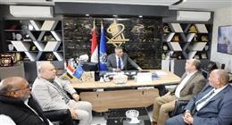 محافظ أسوان: ملتزمون بتهيئة البيئة المناسبة لإنجاح منظومة العمل بمنطقة «العلاقي»