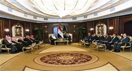 وزير الداخلية يناقش مع وزير الحج والعمرة السعودي إجراءات تنظيم موسم الحج