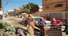 حملات مكثفة لإزالة الإشغالات بشوارع مركز بني مزار في المنيا