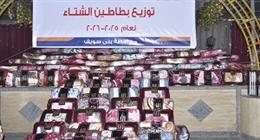 عضو التحالف الوطني توزع بطاطين الشتاء على الأسر الأولى بالرعاية في عدة محافظات