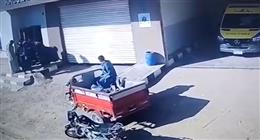 مسعف يُنقذ طفلًا ابتلع قطعة حلوى وتعرض للاختناق في بني سويف 