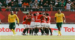  تهديدات بالقتل لحكم مباراة منتخب الفراعنة وجنوب أفريقيا.. ماذا فعل؟