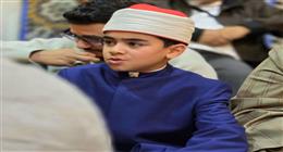 «هي دي مصر».. الشيخ محمد أيوب عاصف يُقبل رأس «القلاجي» ببرنامج دولة التلاوة