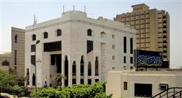 «الإفتاء»: انتحال العلامات التجارية أو تقليدها دون وجه حق من المحرمات شرعا 