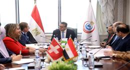 وزير الصحة يبحث مع السفير السويسري تعزيز التعاون في القطاع الصحي