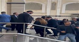 وزير الثقافة يعزي الفنان هاني رمزي في وفاة والدته