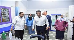 وزير الصحة يوجه بإحالة المتغيبين عن العمل بقسمي العيادات الخارجية والصيدلية إلى التحقيق