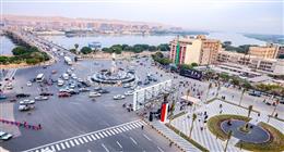 تبليط كورنيش النيل وتطوير ميدان الفريق أبو شناف ضمن رفع كفاءة شبكة الطرق بالمنيا 