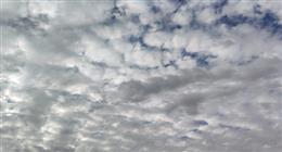 سماء أسوان ملبدة بالغيوم.. أمطار محتملة خلال الساعات المقبلة