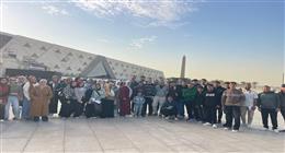 جامعة كفر الشيخ تنظم زيارة علمية للمتحف المصري الكبير والأهرامات