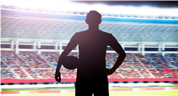 القبض على نجم الدوري الإنجليزي قبل مباراة فريقه اليوم.. مَن هو؟
