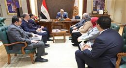 وزير العمل يبحث مع ممثلي «الصحة» والمجلس الصحي و«التمريض» إعداد كوادر مدربة