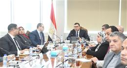 وزير الإسكان يتابع سير العمل بقطاع التخطيط والمشروعات بهيئة المجتمعات العمرانية