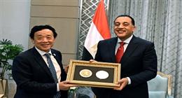 مدبولي يتسلم «ميدالية أغريكولا» أرفع أوسمة «الفاو» الممنوحة إلى الرئيس السيسي