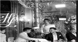 أحمد زاهر يدخل في نوبة بكاء خلال عقد قران ابنته ليلى (فيديو)
