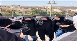 انهيار زوجة سليمان عيد فور وصول جثمانه مسجد المجمع الإسلامي