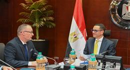 وزير الاستثمار يبحث فرص التعاون الاقتصادي والاستثماري مع سفير التشيك بالقاهرة 