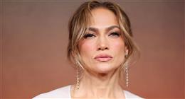 امرأة محتالة ومديرة متسلطة.. مشروعات سينمائية جديدة لـ جينيفر لوبيز