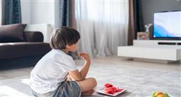 في حال شعوره بالملل.. نصائح تجعل طفلك يستمتع بالإجازة