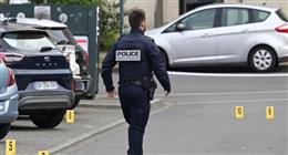قتيل وثلاثة مصابين في عملية طعن نفذها تلميذ بمدرسته بفرنسا