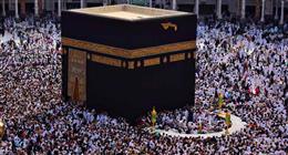 «السياحة»: 904 آلاف مصري أدوا مناسك العمرة هذا العام