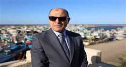 محافظ كفر الشيخ يعلن توقف حركة الملاحة والصيد بالميناء والسواحل الشمالية