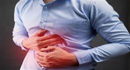 عادة خاطئة قبل النوم تسبب اضطرابا في الجهاز الهضمي.. احذرها 