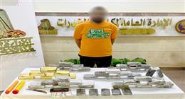 ضبط عناصر إجرامية شديدة الخطورة بالسويس ودمياط 