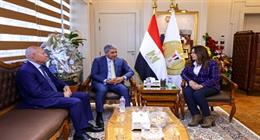 الحكومة تدرس توحيد رسوم المنشآت السياحية.. وتدريب العاملين لتنشيط المقاصد المختلفة