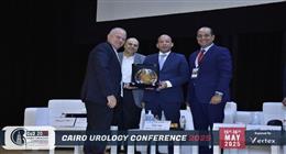 «طب قصر العيني» تعقد مؤتمر القاهرة لجراحة المسالك البولية