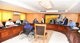 محافظ الفيوم يوجه بتوفير مساعدات مالية ومعاشات للحالات الأولى بالرعاية
