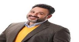 أكرم حسني يكشف علاقة فيلمه الجديد بـ«زوجة رجل مهم»