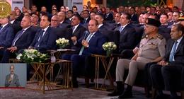 الرئيس السيسي يعزي محافظ الوادي الجديد في وفاة شقيقه ويشكره على جهوده بالمحافظة