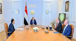 الرئيس السيسي يوجّه بمحاسبة المتسببين في أزمة البنزين لضمان عدم تكرارها