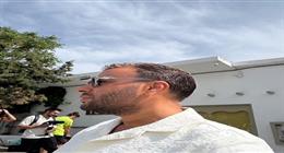 رامي صبري يروج لعمل فني جديد: من داخل موقع التصوير باليونان 