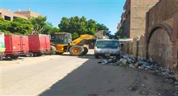 حملات مكثفة للنظافة ورفع الإشغالات وصيانة الطرق والإنارة بمراكز المنيا