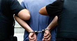 القبض على عاطلين يقومان بخطف حقائب المارة في العمرانية