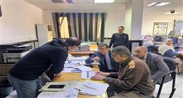 سكرتير عام دمياط يتابع ميدانيًا تطورات أزمة مياه الأمطار بقرية الوسطاني